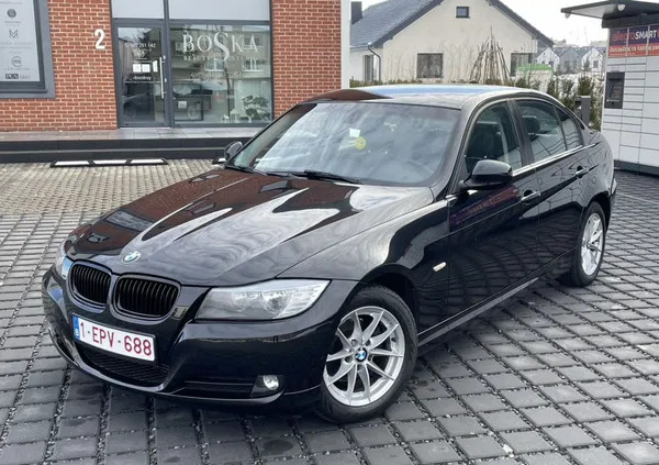 bmw seria 3 BMW Seria 3 cena 29900 przebieg: 221364, rok produkcji 2012 z Mosina